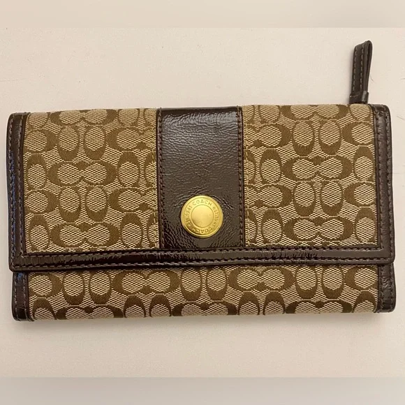 COACH Signature Patent Trim Trifold Wallet & Coach Penelope Crossbody Bag - Picture 3 of 17